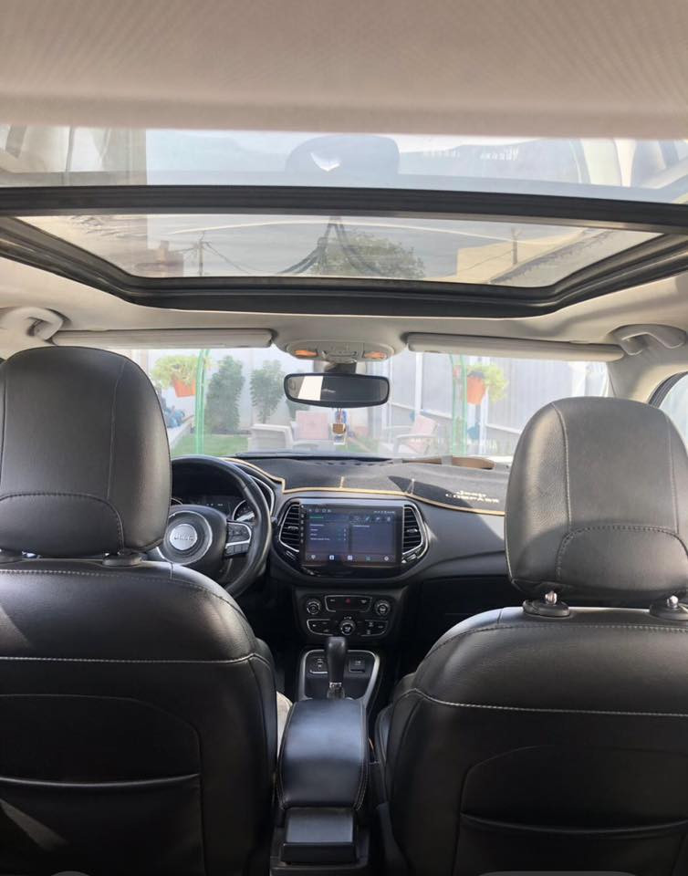 للبيع جيب كومباس فئة لاتيتيود
Jeep Compass Lattitude 
موديل 2020 
مكينة 2400 
رقم بابل 
ماشية   72 الف كيلومتر قابل للزيادة
مواصفات ...
شاشة كبيرة 
كامرة خلفية 
تحكم ستيرن 
تبريد قطعتين  
بصمة تشغيل 
سايد بريك كهربائي 
مانع انزلاق  
سلايد روف  
اوتو ستوب  

 السعر   135 
مكان السيارة حلة     
الاستفسار الاتصال ع رقم  ***********
