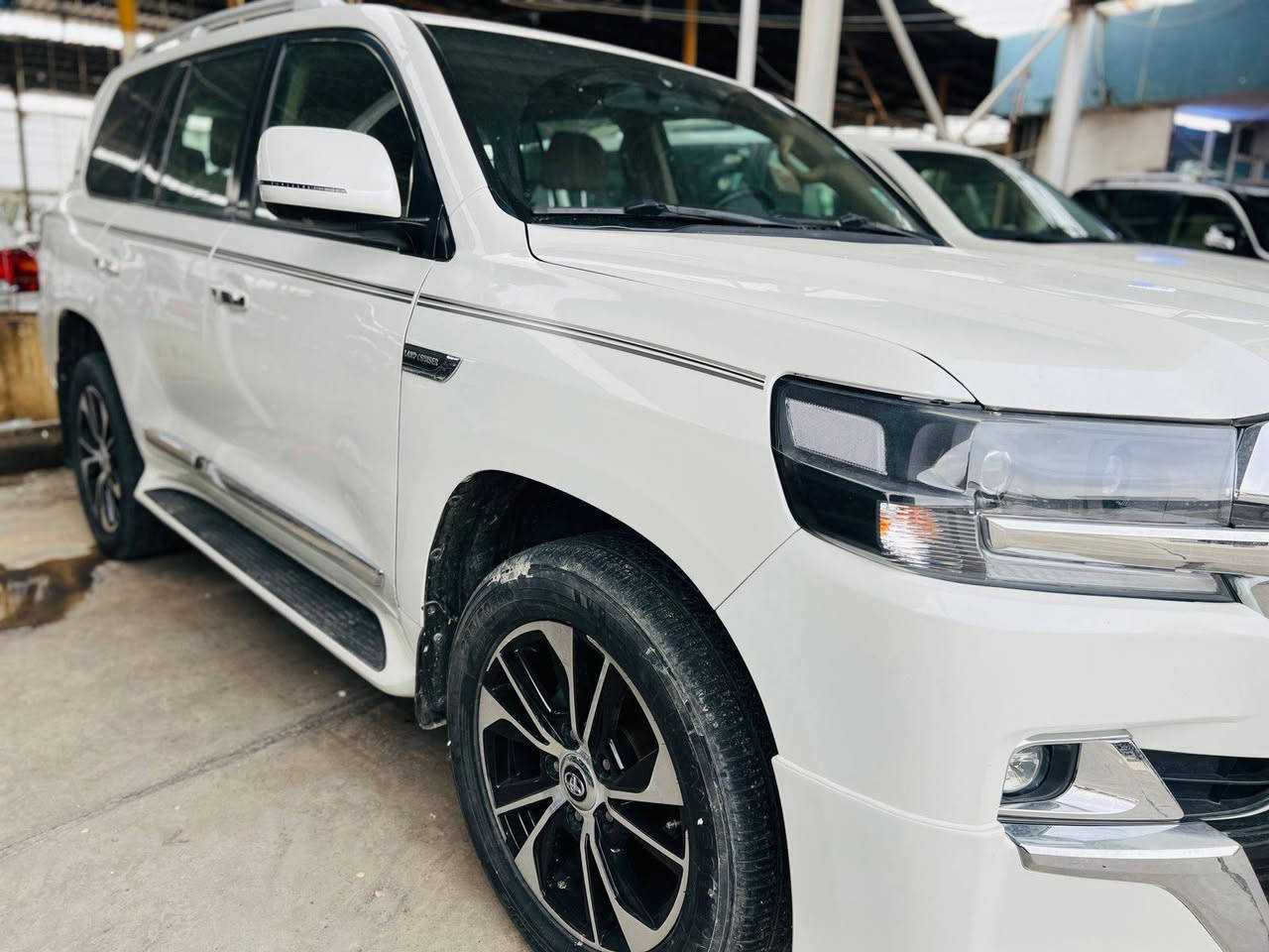 لاندکرۆزەر 2008 کراوە 2021 لەسەر ساقی
مواسەفات GXR V6
سەنەوی و ژینگە تا ٢٠٢٨
مەکینەی کراوەتەوە
هیچی پێوە نیە

نرخ : داوای بکە لە کۆمێنت بە تایبەت دێت 🤖 

دینار مەسرەفی تێدا نیە 
گێڕ و مەکینە بەشەرت 

شوێن سلێمانی
بۆ زانیاری زیاتر پەیوەندی بە خاوەنی 

***********
***********
