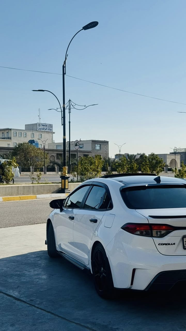 السلام عليكم للبيع كورلا 2021 APEX من اصل 6000 نسخة بلعالم 
لون ابيض قمارة بلادي اسود
بيهة جاملغ +باب مبدل بلادي بدون دواخل بدون ايرباك 
اكزوز رياضي بلادي دوسات بلادية لايت زنون 5بصمة دخول ذكي 
رادارات 360 شاشة كبيرة كار بلي تبريد وتدفئة كشنات جلد رقم سليمانية باسمي كير محرك كفاله حداديه صدر جديده سيارة واحد ع واحد السعر 163 وبيه مجال مكان سياره ديالى بعقوبة الجديدة ***********
