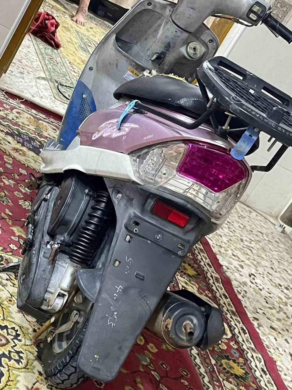 السلام عليكم ماكس منغولي دراجه مكينه مكفوله ناعمه وشلعه معدل ومابيها نقص برغي كهربائيات كلهه شغاله مكان بابل  الستفسار ***********
