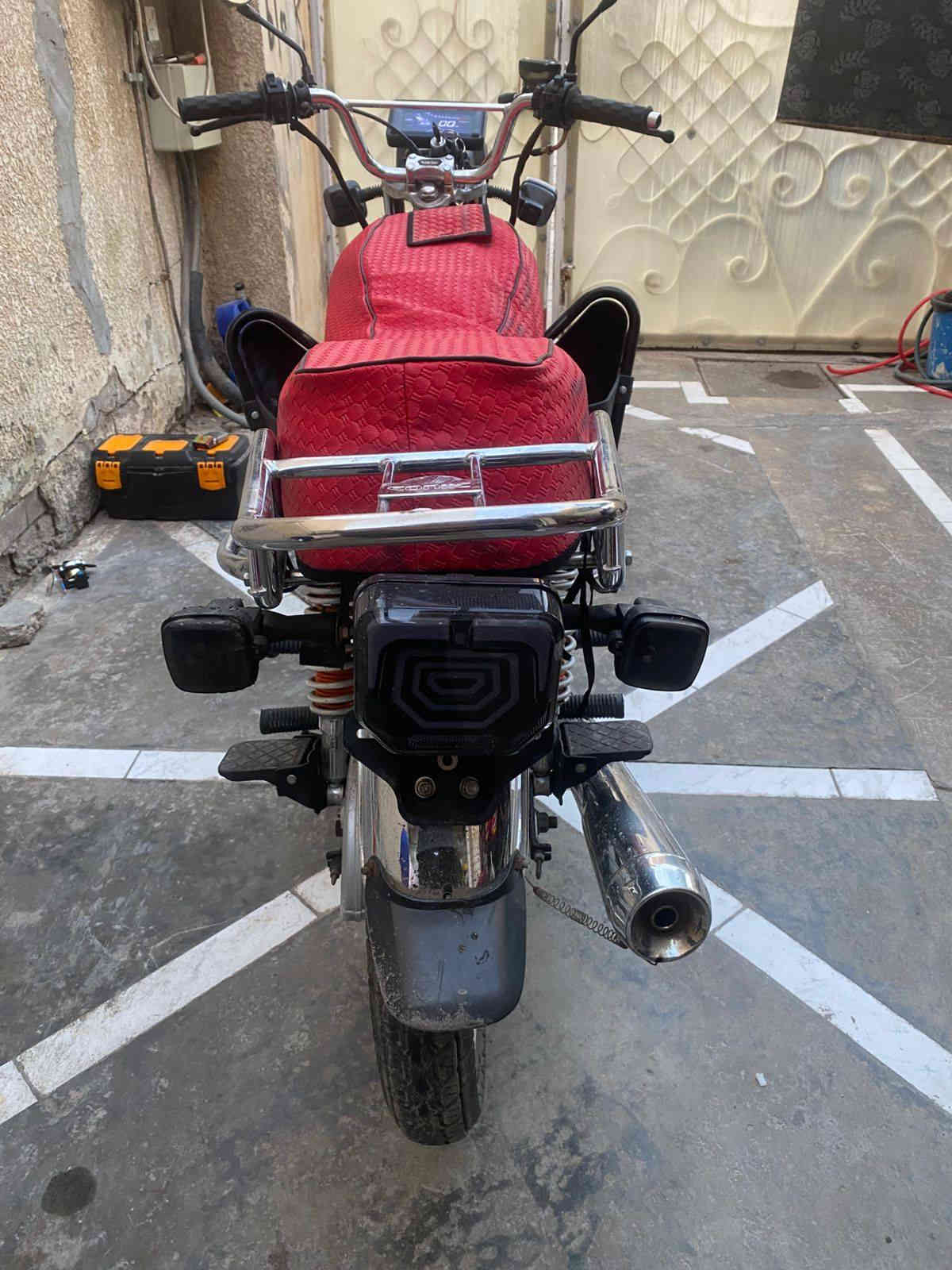 ايراني 🇮🇷...... 
سونك 5كير موديل 23دراجة مرتبةحلوة نظافة شوفت عينك مكفولة مكينة كهربائيات بدون اوراق مكفولة من السرقة السعر 600وبيها مجال مكاني ألاعظمية***********
