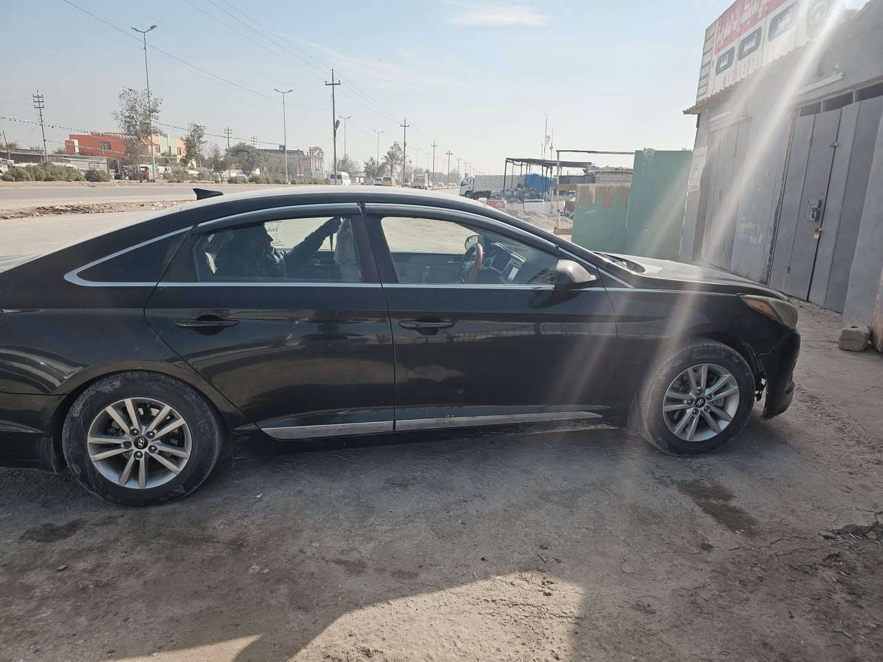 سوناتا 2016 امريكي السيارة جاهزة مكينة وكير وحدادية جديد
تخم تاير ادامة كاملة عليها 
حادثها مال امريكا باب سايق وجاملغ 
وبلعراق قطعتين بارد 
السعر 106وبيها مجال 
بابل قضاء القاسم 
***********
