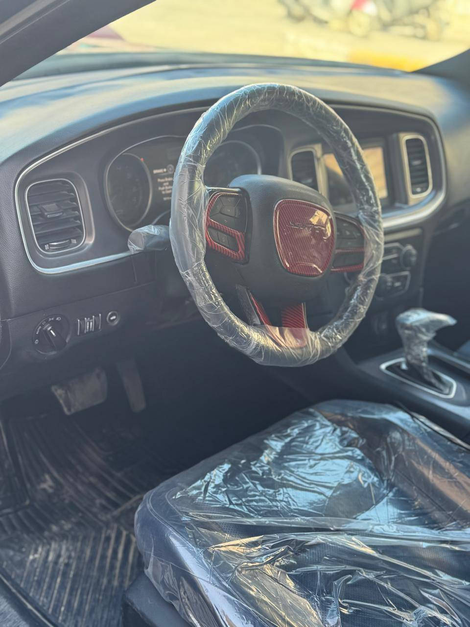 سلام عليكم جارجر لبيع أو مراوس موديل ٢١ اس اكستي بلاص فول ماشيه ٧٨ جاهزه الحادث منشور السعر ١٩٥ وبيه مجال خاص موجود أو اتصل ***********
