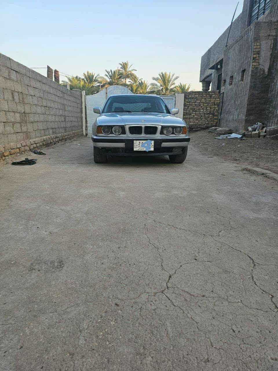 ياالله السلام عليكم 
البيع فقط 
بيع مستعجل 
بي ام 252 موديل 1990
رقم بغداد سنويه ساقطه مداور ثاني يوم 
كير اوتوماتيك 
كير ومكينه مكفولات مكينه مسكر 
سيارة متعوب عليها تعمير كله جديد مصبوغه فرن جديد 
راديتر جديد سلف جديد باتري جديد فيت بم وقاعده جدد
تايرات ويل خليه 
 حداديه خير من الله مبدل دبلات الامامي وقواعد كله جديد 
كهربايات كله شغاله 
سيارة عوزه سلايت الفتحه القماره وعوزه شغلات بسيطه بزايد اذب عليه 3 ورقات ترجع شركة 
وعوزه تنعيم وبوليس عليه واصل حسابه يم صباغ الان صبغ جديد 
لازم سبوع يله تتبولش
عنواني بابل نادر 
45
الاستفسار على رقم 
‏‪***********‬‏
