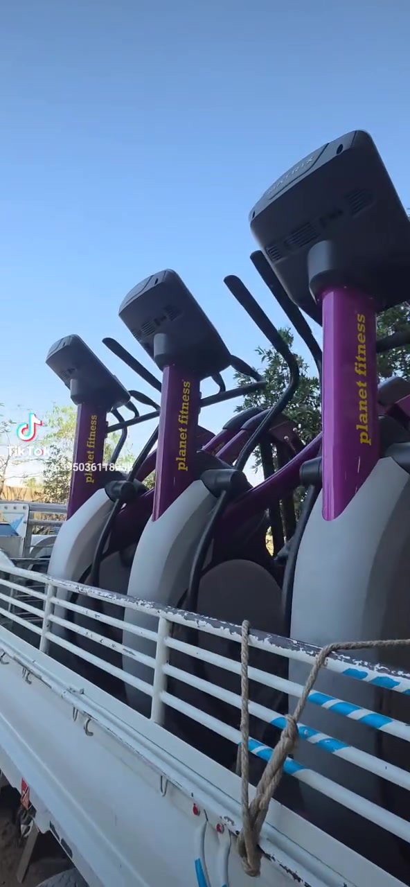 جمعه مبارك عليكم جميعن للبيع ارب تراك متركس وارد خارج🫰 موجود ٣ مودلات تاتش وزارير عرض لمده ٢٤ ساعه السعر ٢٥ الف فقط لاغير تدمير🫰 الاسعار  التواصل فون 01025042078🔥🔥🔥💪


**إذا كنت صاحب هذا الإعلان وتريد حذفه لأي سبب، رجاءا أرسل رسالة إلى الدعم الفني**