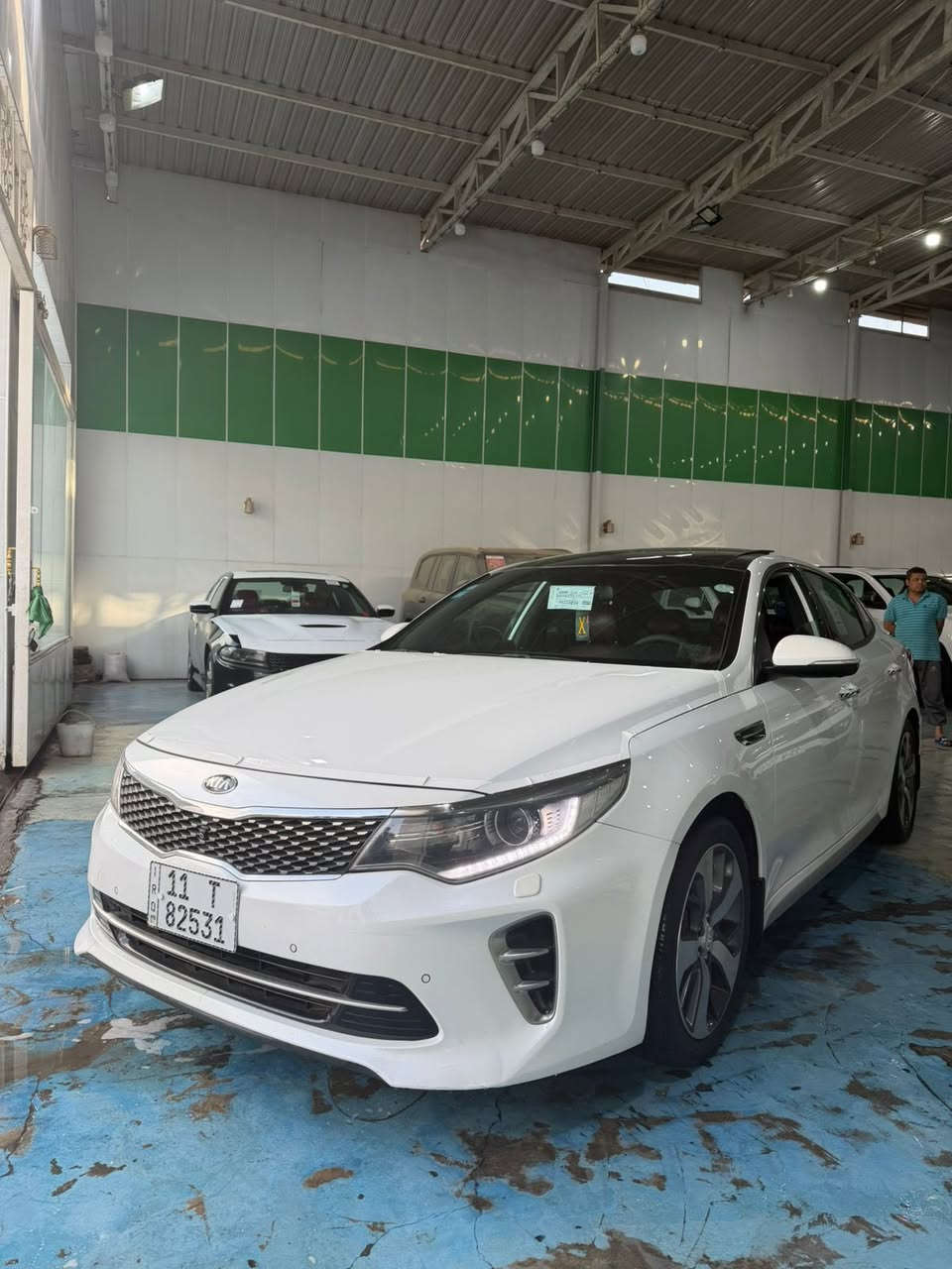 السلام عليكم
للبيع اوبتما 2016 خليجي جيتي لاين
اعلة فئة

ماشية ٧٨
مكفولة كفالة عامة
بصمة
بانوراما 
اربع كامرات
تردفئة وتبريد كشنات
كشنات جلد وكهرباء وخزن ميموري
سايد بريك بصمة واوتو هولد
زراك لايت 
حساس امامي وخلفي 
رادار جانبي
محرك 2400 جي دي اي

السيارة جديدة جداً 
رقم بغداد الجديد بأسمي 

السعر  ١٦٠ ورقة وبي مجال بسيط

عنوان بغداد البياع معرض الحوراء

***********
