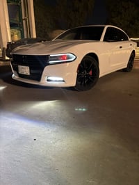 دوج تشارجر 2020 Sxt مواصفاتها معروفة الممشى : 56 ميل حادثها بسيط وتعتب...