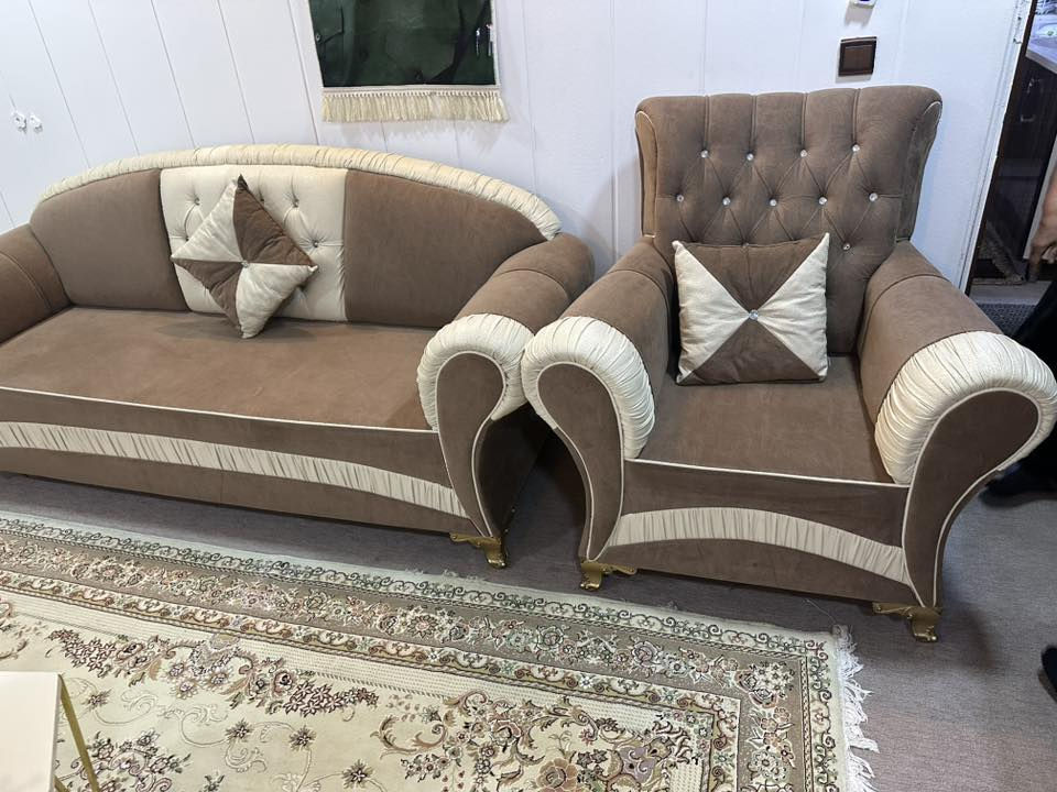 تخم ١٠ نفرات كلش نضيف ٣٠٠ سعر ***********
