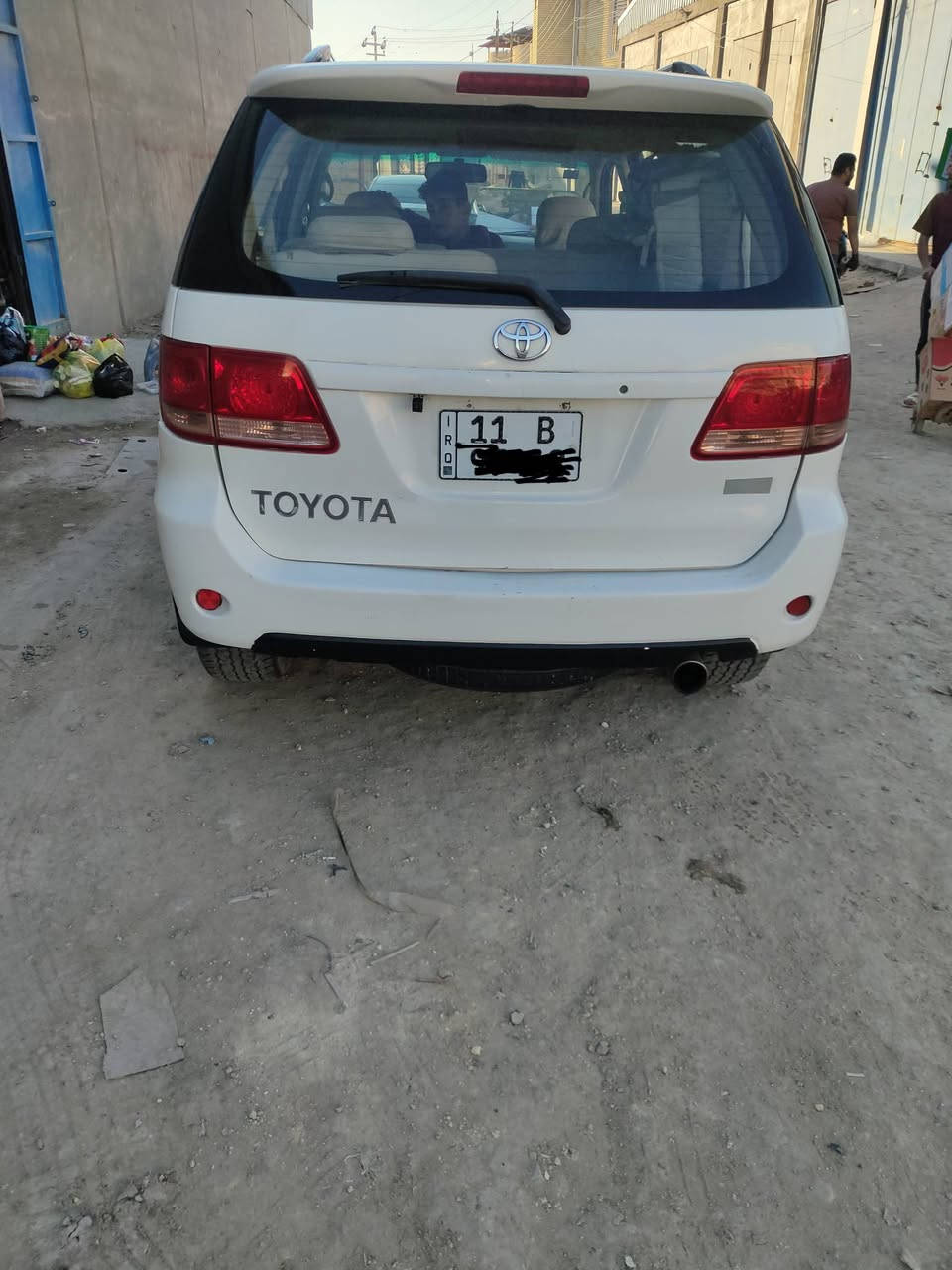 للبيع فور حمرا موديل 8سياره جاهزه مكينه وكير حداده تبريد سياره بسمي رقم دولي السعر 125الاتصال ***********
