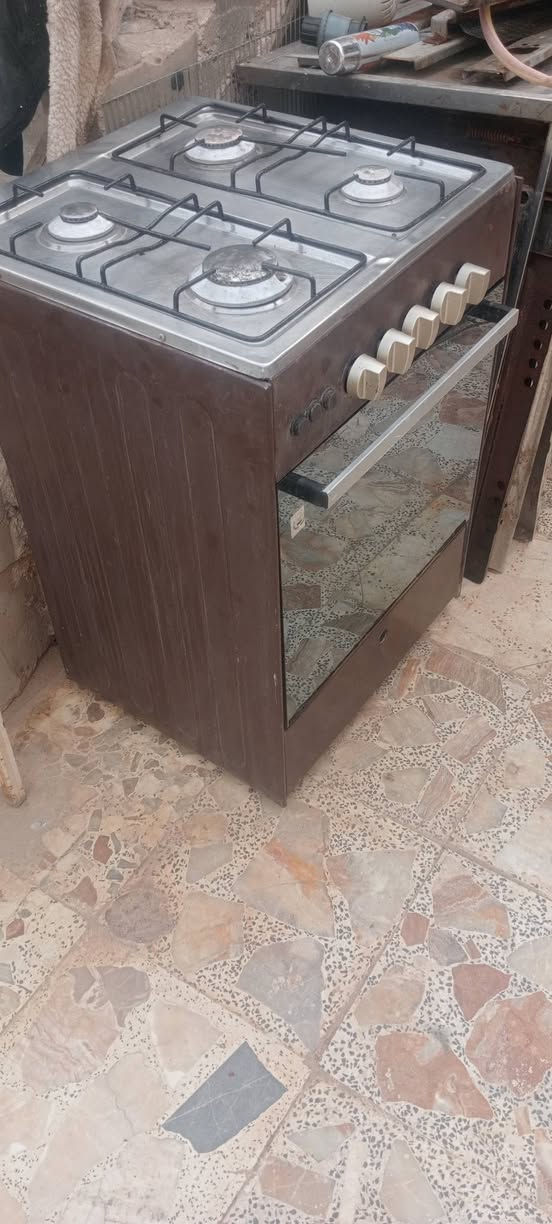 طباخ مصري شغال كله عيون وفرن شغال فوك وجوه وشرط الضمان ب50 الف مكاني الاحرار الخضاره اتصل اوراسل وبالخدمه ***********
