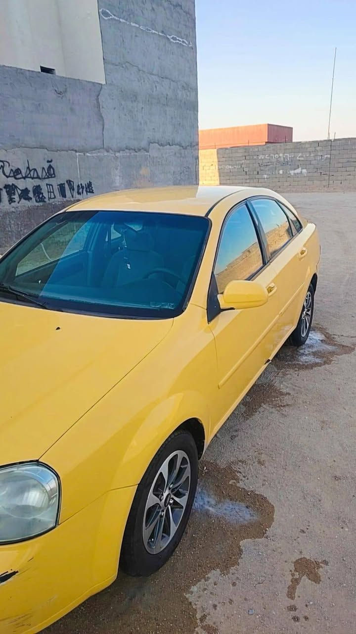 سلام عليكم سياره اوبترا للبيع موديل 2011 شركه العامه لسيارات مصبوغه حزام تخم تاير ويل جديد صدر إمامي وخلفي جديد كير محرك خير من الله مكان السيارةالبصرة  رقم حمر مصفرة هية وقرامات وراعية موجود  السعر 53 وبيه مجال بسيط الاستفسار ***********
