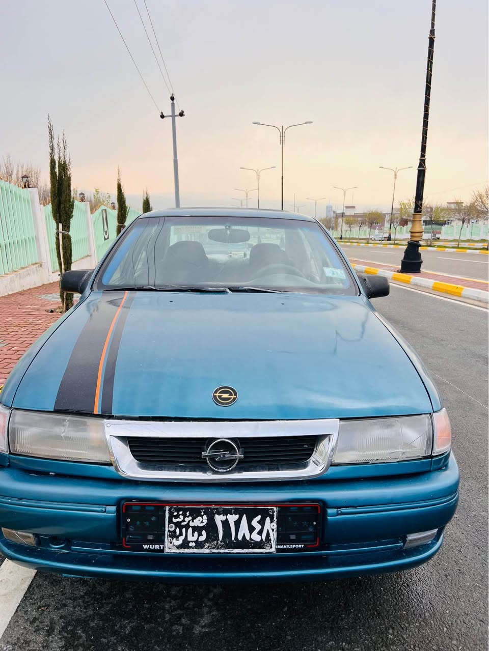 ماشلە 
اوبل ڤیکترا 1992ئاڕام بلاستیک سلیمانی مکینە 18مڕغوب گیر عادی تایە تازە مکینە و گیر بە شە رت بە شە رتی موس و براوە  سیارک زور لە ڕەسمی چوانتر ناو دە رەی لوک ماو تە وە کاربای هه مووگیانی ئیش ئە کات   بە س فروشتن 
نڕخی 28ومە جالی بڕایانە 
شوین هه لبجەی شە هید  *********** فایبەر واتسپ حلبجة, السليمانية
