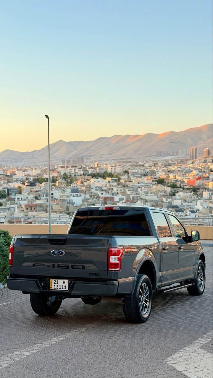 ﷽
‏ FORD F150 STX 2020
◽️فؤرد F150 مواصفات STX موديل 2020
 فور ويل ( دفع رباعي )
لون مميز سمنتي☑️
بودي قصير باب كبير مرغوب

◽️محرك V8  محرك مرغوب
🔹گير و محرك بشرط مامفتوح كل على وضع بيلادي 📦
🔹ماشية ( ٦٨ ) الف حقيقي بشرط
🔹سيارة جديد مثل شريكة 

◽️سيارة جديد بدون شخت بدون رصعات
🔹بيها ( جملغ سايق و بونيت و شبر من باب خلفي) بدون دواخل شرط
أيرباگ كل بيلادي 
🔹سيارة داخل و خارج كل جديد نفس بيلادي📦🔥

◽️مواصفات فول مواصفات ما عدا فتحة
(   فور ويل - شاشه كبير -كاميرا - سكليتر كهربا - تبريد مركزي - بريك بصمة   - - داخل بدي ليد - ڤوليوم - تحديد سورعة - بعد هواي مواصفات )

◽️محرك كير  بشرط مامفتوح
سياره حيل نظيفه كلشي علي بلاد لوك
بسميً السنويه بشرط تحويل و خرامه 
سياره مابيها دينار مصرف كامل من كل نواحي

◽️نظافه ١٠٠٪؜ كامل سيرفس بدون نقص و بدون مصرف سياره اي نقص مابيها 
4 أيطارات جديدة ويل تحتها 
تاير و ويل بيلادي شريكه 

نفسي يوم /تحويل و كاله حاظر
مكان / داخل سليماني
◽️سعر _218
◽️موبايل /*********** السليمانية, العراق
