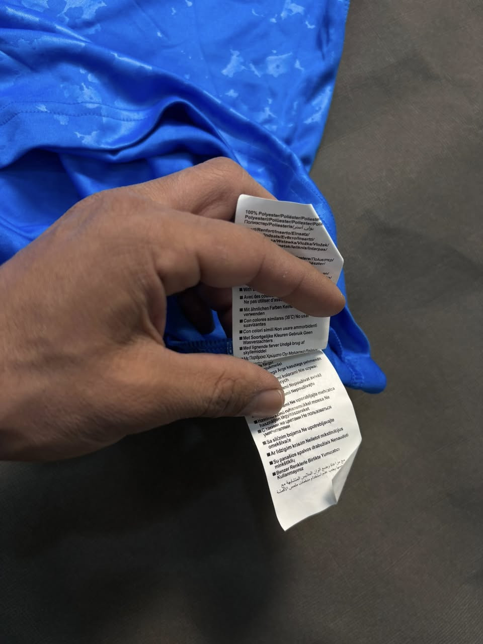 أندر آرمر
يتميز بتقنية تعكس أشعة الشمس لتبقى باردًا. 
اوريجنال 100%
نظافة 100%
قياسL.xl
يتوفر توصيل5 الاف لجميع محافظات العراق


**إذا كنت صاحب هذا الإعلان وتريد حذفه لأي سبب، رجاءا أرسل رسالة إلى الدعم الفني**