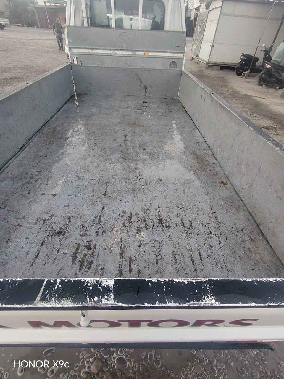 سلام عليكم سياره بنكو مديل 96 سياره مكفوله من ضربه مصبوغه الجماليه تحويل مباشر ثاني يوم سياره جاهزه خير من الله شراي ينتصل علي هاذ رقم ***********
