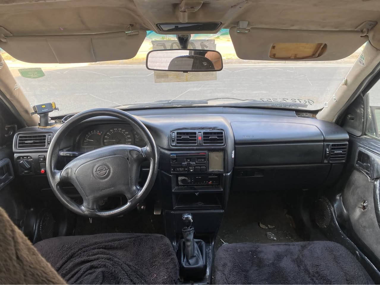 ئؤپل ڤيكترا بؤ فرؤشتن موديل ٩٥ سلايت علوجه كه فيلي مه ده ني ئه كه م مه كينه ١٦ قايش پان گيرعادي به شه رتي گيرومه كينه كاره باي كامل مه زبوت ته قه و ره قه ي نيه سه ياره يه كي كپو خؤشه بئ عه يبه گيرومه كينه هه لمي نيه به شه رت سعري ١٥ گه لاو معامه له ژم.*********** السليمانية, العراق
