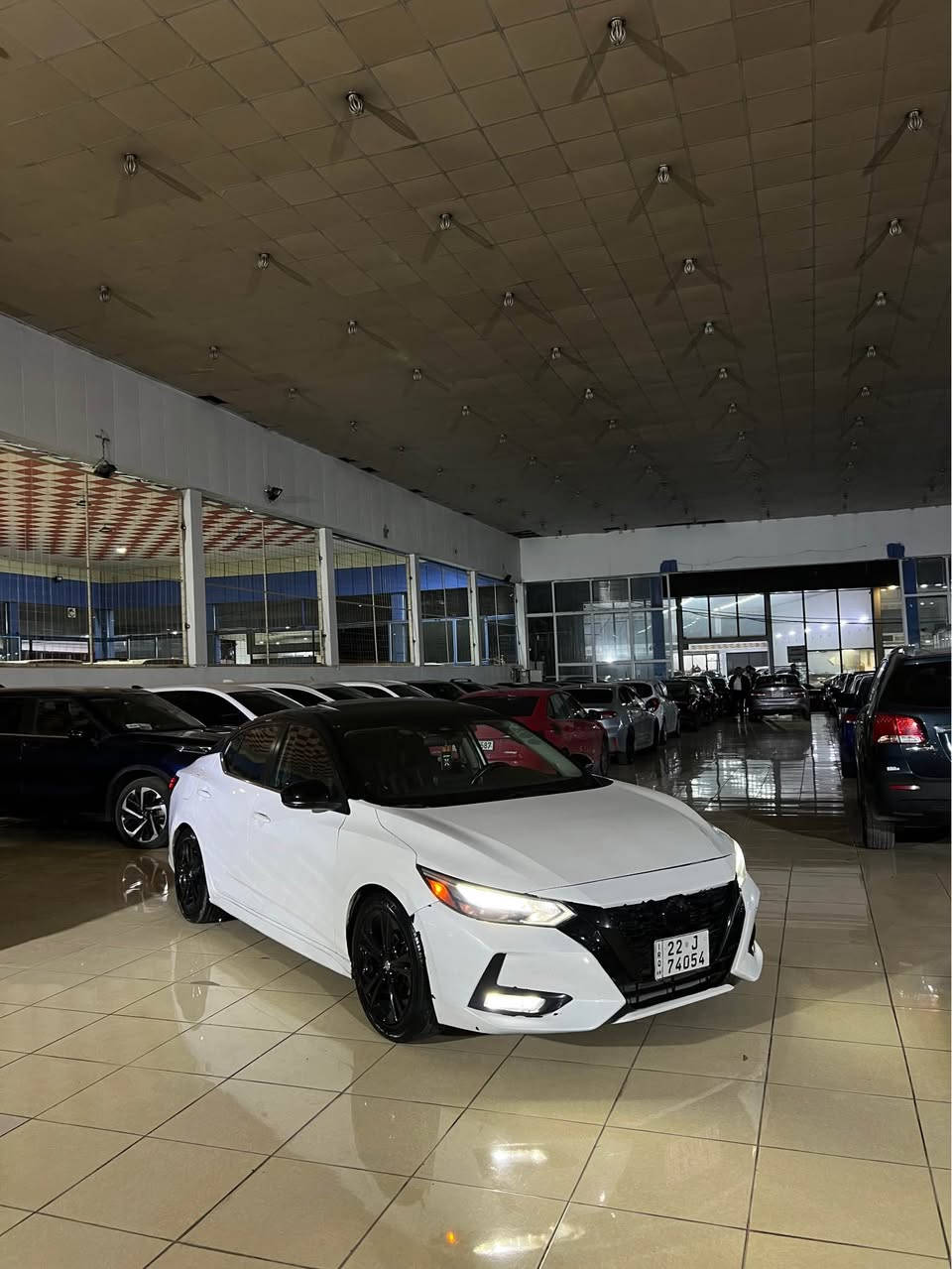 نيسان سينترا 2022 SR فول مواصفات 
سعر ١٣٨$ورقه و بها مجال 
مواصفات SR فول
بصمه ⚫️
شاشه كبير 🖥️
فتحه ( سلايت ) 
كامره 
رادار 
بابين بصمه 
تحكم ستيرن 
تحديد سرعه 
و بعد مواصفات هوايه 
ضرر: جملغ و بنيد صبغ و شبرين قباغ سندوق بدون دواخل بدون ارباك ١٠٠/١٠٠ ✅ سياره مرقم اربيل  جاهذ تحويل و غرامات شرط
مكان سياره اربيل شارع ١٠٠ م 
رقم موبايل *********** واتساب اكر, نينوى
