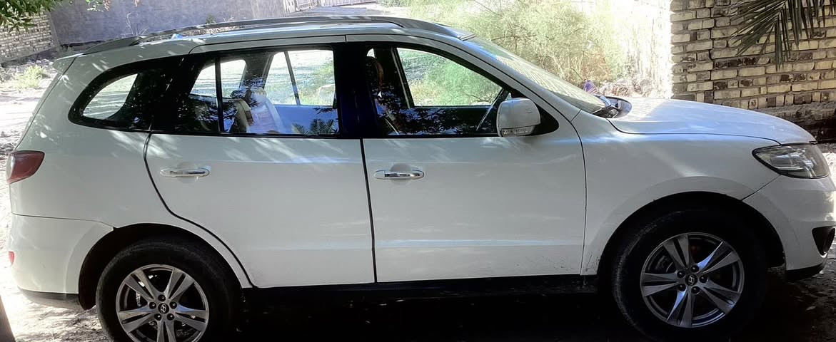 السلام عليكم
سنتافيا للبيع موديل 20011

 7 راكب محرك 3500 رقم انگليزي سنويه مجدده

بانوراما بصمه مصبوغه حزام السيارة

السيارة بأسمي تريد تحويل تريد وكالة

السعر 130 وبيها مجال للشراي تجي وتشوف وبيك خير وتدلل للأستفسار اكثر 

*********** 

مكلف بالنشر
