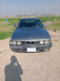 للبيع بي ام ٥٠٠ للبيع او مراوس بكيه السعر ٣٠ بيها الكير يخربط ٠٧٨٢٢٩٢١...