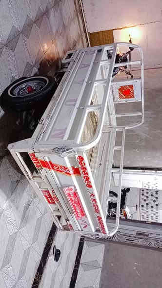 السلام عليكم ستوته 2012 تعمير جديد ماناقصهاا شي السعر مليون و 750 الرقم ***********
