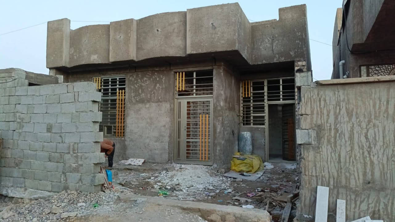 السلام عليكم اي واحد محتاج صباغ موجود هاذ رقمي +964 780 413 2365واتساب
