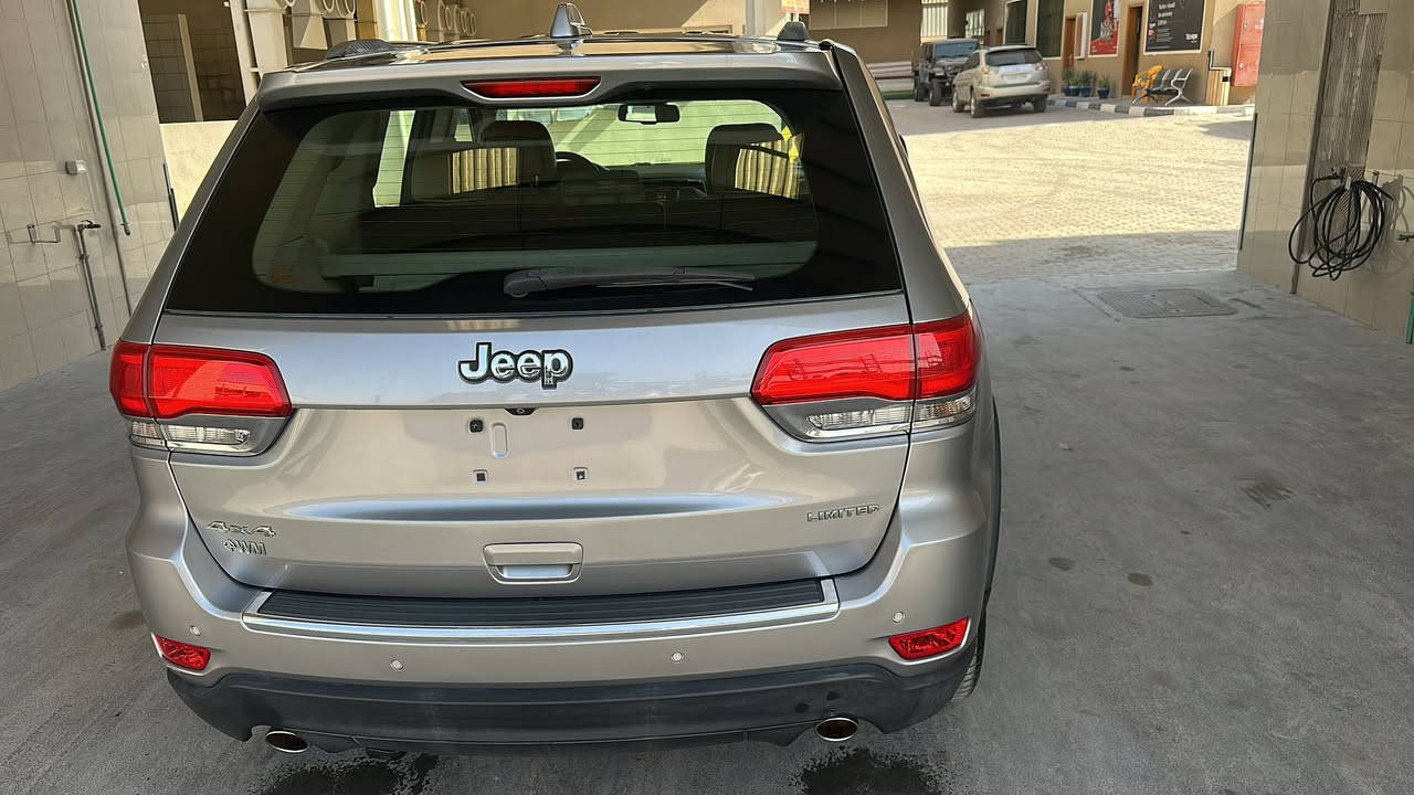 أدوات. أدوات. أدوات
جيب كراند شيروكي خليجي
ماشيه 145الف السياره فول 
بانو راما داخل جلد بيج السياره
علا وضع الشركه اسبيرها ما نازل
السعر 120وبيهه مجال بغداد
التواصل 00971561020224
واتساب فقط


**إذا كنت صاحب هذا الإعلان وتريد حذفه لأي سبب، رجاءا أرسل رسالة إلى الدعم الفني**