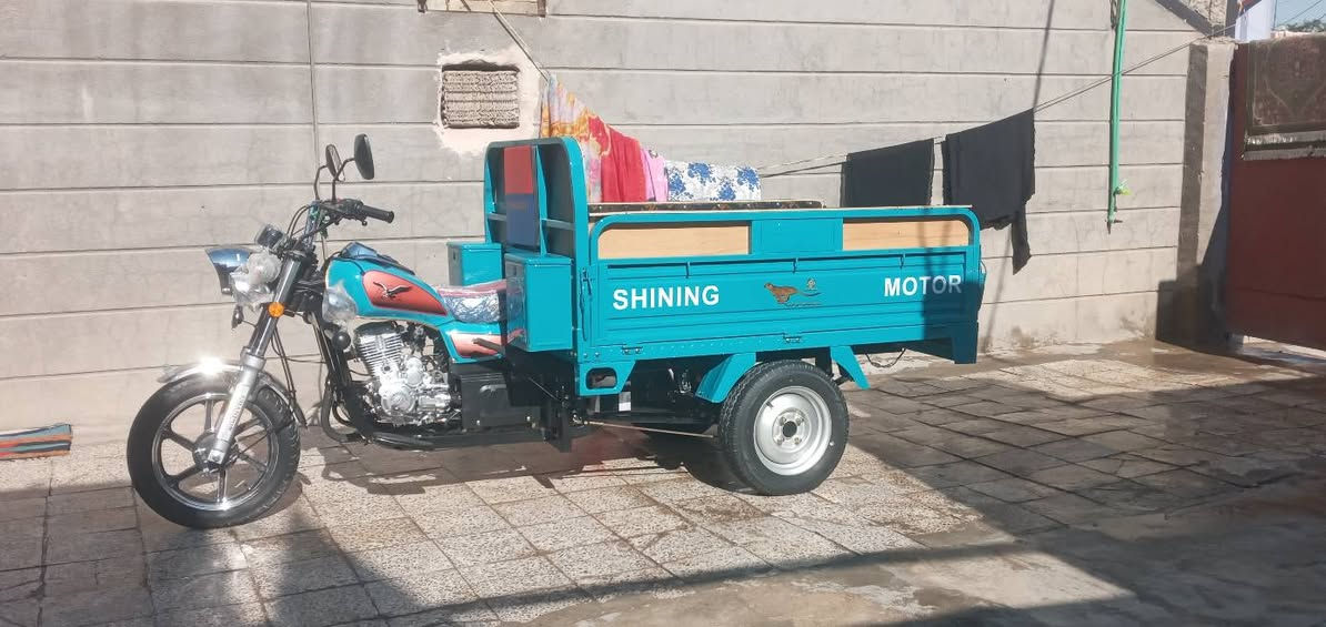 السلام عليكم للبيع ستوته مديل 23 صار 15 يوم من طالعه من المعرض اوراق كامله بلال كمرك مدفوع  السعر 3100 وبيه مجال مكاني بغداد ***********
