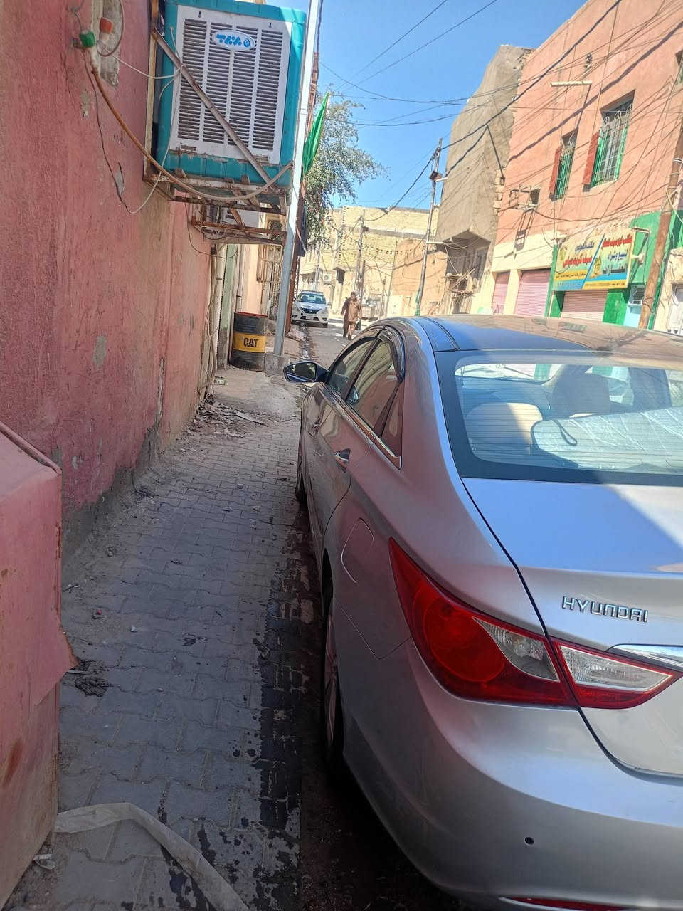 سوناتا 2011 خليجي
فول مواصفات 
فتحه بنرامه
بصمة تغشيل
بصمة ابواب
تدفه +تبريد ثلج
سياره جاهزه مناصه اي شي 
احلى من الصوره
مكفوله من الضربه وتبديل 
بس مصبوغه حزام جماليه فقط 
للتواصل ***********
