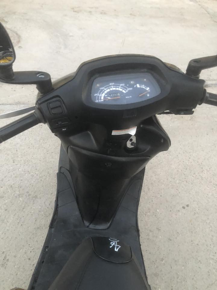 دراجة سبيسي ياباني نظيفة وناعمة مال جناي مفتوحة اول فتحة  كلشي شغال وجديد بيهه الشراي يتصل عله باقي التفاصيل السعر 550 الشراي يتصل 

  كوت  خاجية  شارع  اربعين ***********
