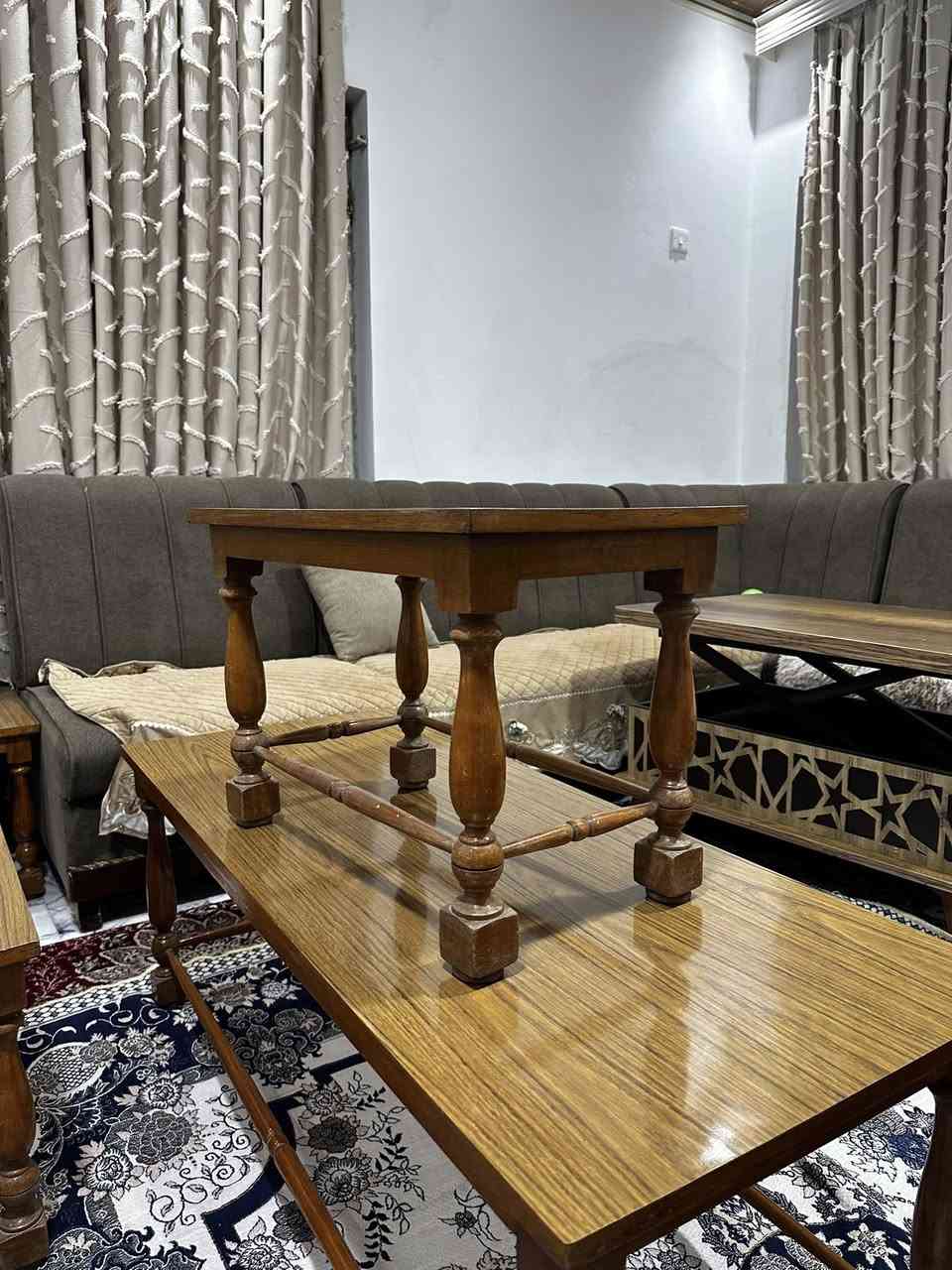 تخم طبلات للبيع طبلةكبيرة مع اربعةطبلات صغيرة
الطبلات اصلية مو مال سوگ ونظيفات بحالة جيدة واضح بالصور 

رايدهن ب١٢٥ الف 
***********
