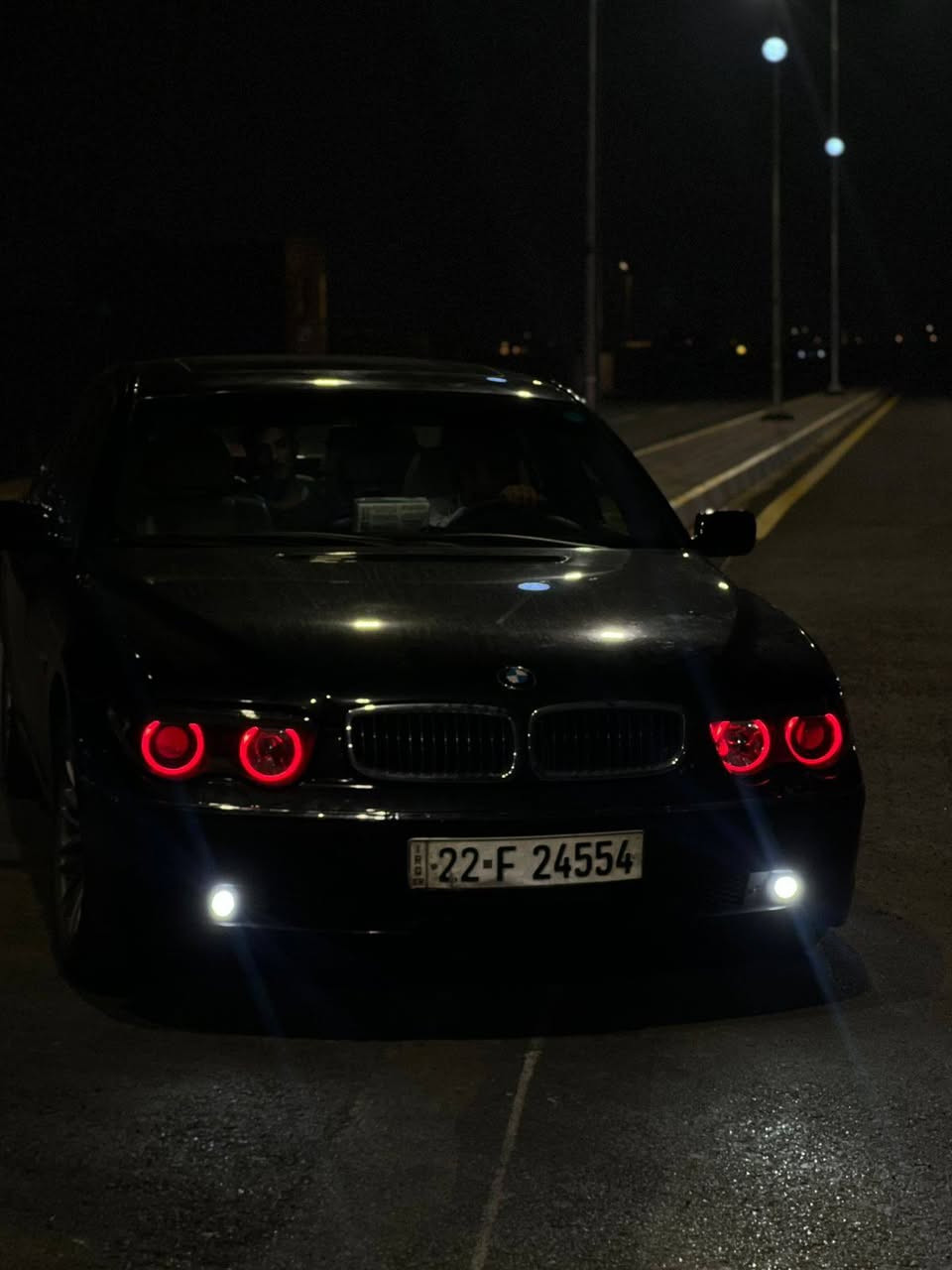 BM باخره 8سلندر موديل 2004 حجم 745i  فول مواصفات  گير ومحرك وكهربائيات وحدادية جاهزه من كلشي. مصبوغه حزام. بيها جاملغ خلفي بدون دواخل. رقم اربيل بأسم صديقي. تحويل بدون وكالة. مكاني الانبار  قضاء الحبانيه. السعر ٩٥. والف مبروك للتصير من نصيبة.
للاتصال ***********
***********.
