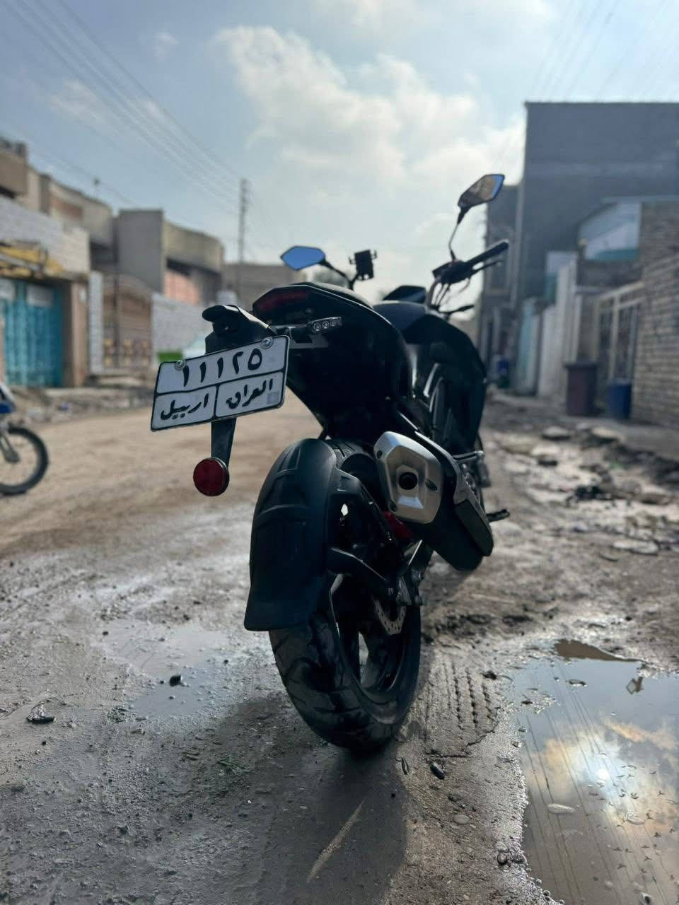 بنلي 180s دراجه مفوله للأخير راح تدخل ٥٠٠٠ المشي مالتهه ما بيهه اي نقص مكاني الغزاليه للاستفسار ***********
