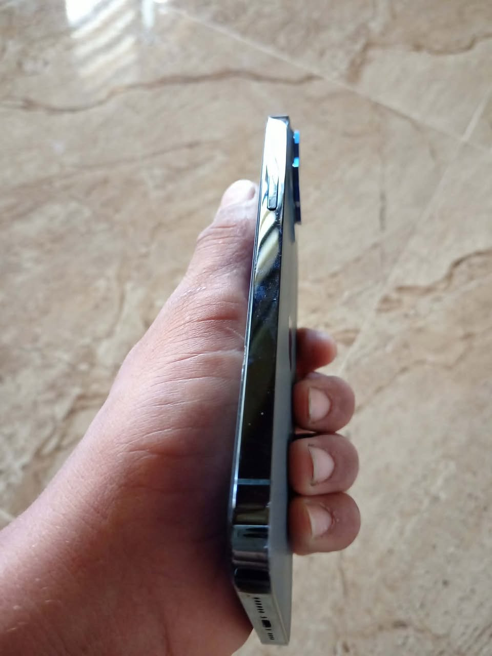 سلام عليكم 
ايفون 12 برو ماكس 
ذاكره 256 
دبل سيم 
بطاريه 69 
مستبدل شاشه اصليه شرط
جهاز حيل حيل نضيف 
أي عيب مابي 
مراوس فقط ب ايفون 13 برو أو برو ماكس 
سعر 370 
رقم هاتف 📞 ***********
