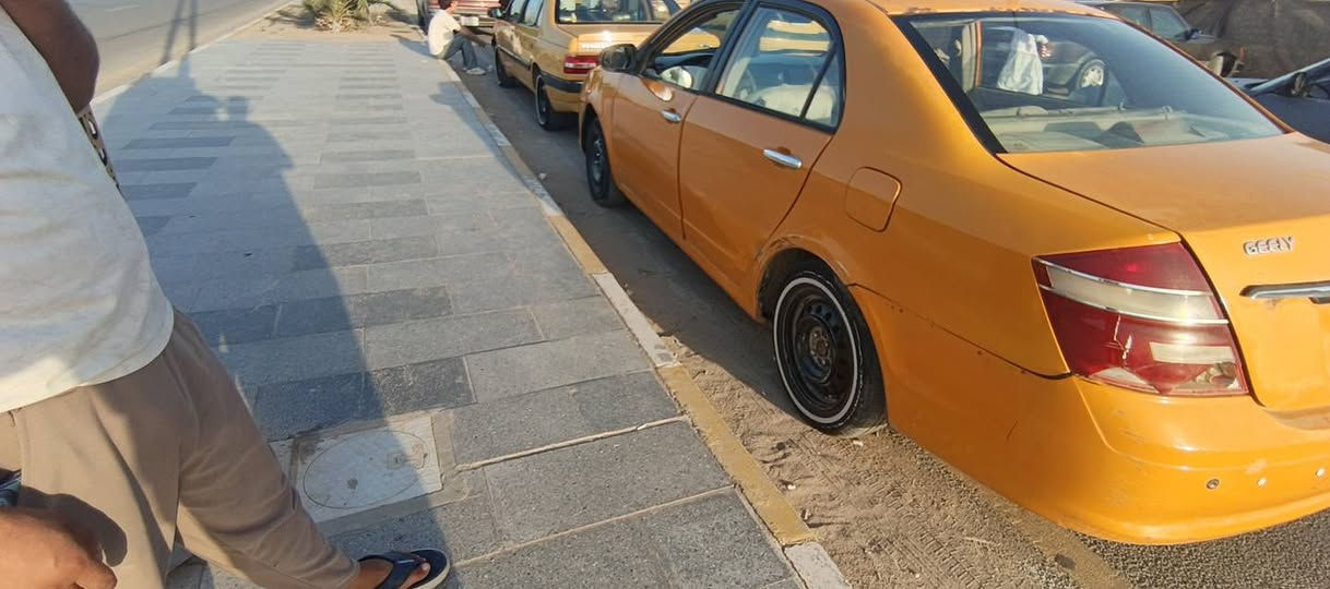 جلي موبل موديل 13 كير مكينه نضااف حداديه نص عمر بدون راعي سعر 17 وبيها مجال ***********
