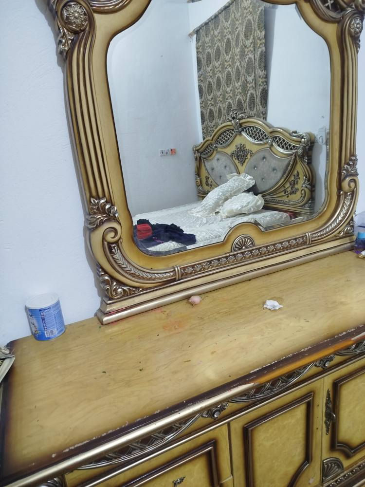 السلام عليكم غراض بيت للبيع كلمن وسعره مكان نجف عسكري مدارس استفسار *********** النجف, العراق
