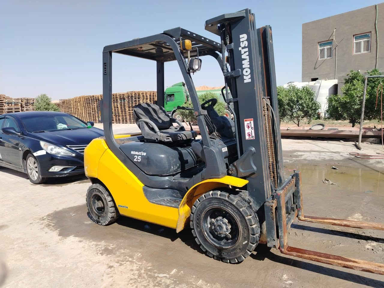 🇮🇶🇮🇶🇮🇶 رافعة Komatsu بحالة ممتازة وعملية للمخازن والأحمال الثقيلة، أداء قوي واعتمادية عالية.
✅ حمولة 2.5 طن
✅ جب ناصي 3 سلايد
✅ نظام 3 حركات
✅ سرعتين للعمل
✅ تعمل على الكاز
✅ جاهزة للعمل مباشرة
رافعة قوية، عملية، ومناسبة للشغل اليومي الثقيل.
السعر 175 $
📞 للاستفسار  التواصل على ***********
🇮🇶🇮🇶🇮🇶 رافعة Komatsu بحالة ممتازة وعملية للمخازن والأحمال الثقيلة، أداء قوي واعتمادية عالية.
