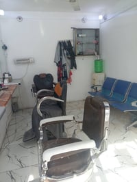 غراض حلاقة • مرايات وكراسي • شارع المستشفى المناذره