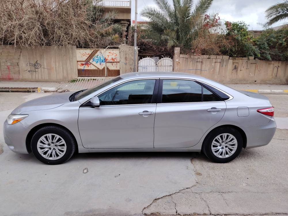 كامري 2017 le رقم سليمانية ماشية ٧٦ الف ضررها جامرلغ سكن صبغ بدون دواخل  صدر جديد سيارة حلوه وناعمه
سعرها ١٦٣ وبيها مجال للطيبين 
*********** متواجد على الفيس. كركوك, العراق
