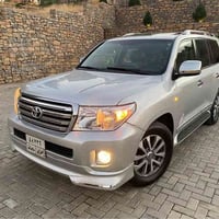 لاندكروزر GXR • ٢٠١٠ • ٢٠٠٠٠٠ كم