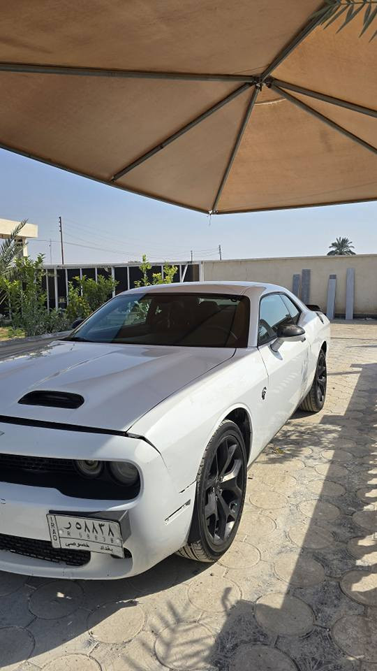 جالنجر 2016   حادث جاملغ وبنيد
سعر 134 وبيها مجال 
السياره محتاجه ترتيب  مثل دعاميه ولايتات واذن محرك 
كير محرك تبريد كلها مكفولة 
مكان سياره بغداد 
***********
بي واتساب 
ما ابيع بالتعليقات  راسل واتساب او اتصل واني خادمك
