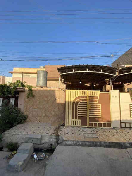 للايجار  بيت طابق واحد. حي الميثاق  قرب  مجسر حي الميثاق وسوق الميثاق   سعر الايجار 325   مساحت الدار 110 متر الاتصال على رقم ***********
