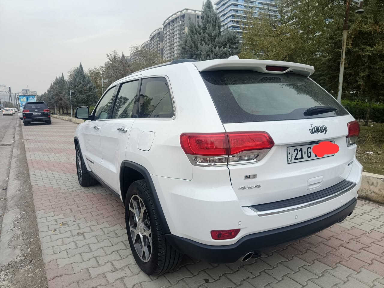 السلام عليكم
جيب خليجي 2019 لمتدد بلاص

السيارة مكفولة من الصبغ  بيهه Pdrمكان واحد بسيط براغي البنيد مفتوح فقط بدون صبغ قطره داخل مابيهه بدون حادث

ماشية 48 الف ميل مكينه كير كله بشرط 

مواصفات فول بانوراما 

حساسات امامي خلفي  اوتو ستوب نقطه عمياء

صندوك كهرباء  بصمه ابواب                                   10 سماعات +دمام خلفي 

كشنات ميموري عدد٢ 

كشنات جلد +كهرباء  تدفئة +تبريد 

تشغيل عن بعد ترحيب

زراكات مازدات

شاشات بلادية عدد3

ويل كب بلادي  دبل اكزوز

تبريد منفصل قطعتين 

سويج عدد 2 بصمة موجودة 

 السياره رقم سليمانيه سنويه ورقم جديد مكان السياره اربيل 

السعر 278  /***********
