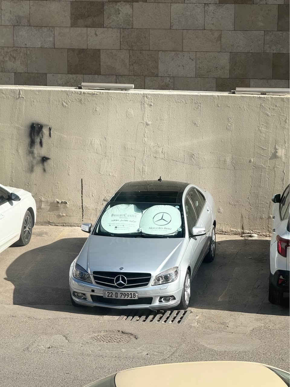 مارسيدس بنز C200 موديل 2011 كلين تايتل
بدون اي ضربة مخزنة من وكالة مارسدس اربيل ماشي 97,000km  حقيقي رقم و هزة و سنوية جديدة فول مواصفات

محرك 1.8 توربو اقتصادي بامتياز

بانوراما - حساسات ٣٦٠ - كراسي كهرباء - وضعيات قيادة ( سبورت ، ايكو ) - بردة كهربائية - اتصال بلوتوث

السعر ١٣٠

*********** أربيل, العراق
