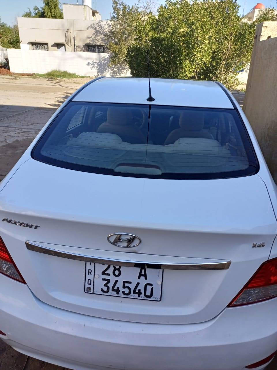 اكسنت موديل ٢٠١٥ نجف باسمي انكليزي فول ما عدا البصمة السيارة بيهه مكانات صبغ وليس قطع السعر ١٠٥ ورقة مع المجال البسيط للاستفسار الاتصال على الرقم *********** تواجد السيارة في النجف... مكلف بالنشر
