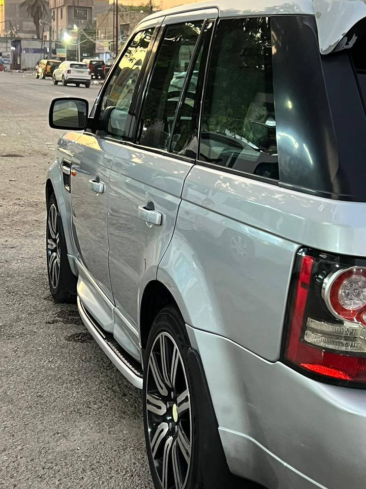 رانج ٢٠٠٨ محدث ٢٠١٣ 
عليها سيرفس كامل  مكينة سوبر 
بيع أو مراوس ترهم ١٢٥ بيها مجال 

‭٠٧٧٢ ٢٧٧ ٠٨٨٢‬
