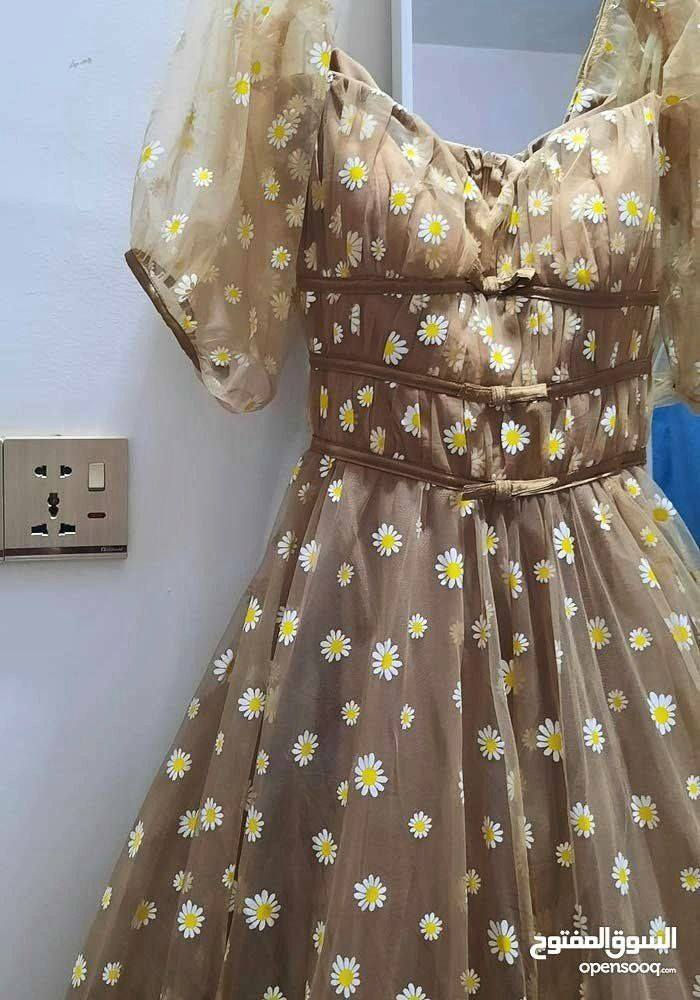 فستان مناسبات منفوش طبقات شيفون هواي ويجنن ب البس
بعده جديد لون بيج
اشتريته ومناسبتي تأجلت وصغر عليه قياس 40/42 وطويل ب الواقع جدا اجمل واخذته ب150
والبيع ب75 الف  ✨
ومكاني بغداد الكاظمية 
وداخل بغداد يوجد توصيل


**إذا كنت صاحب هذا الإعلان وتريد حذفه لأي سبب، رجاءا أرسل رسالة إلى الدعم الفني**