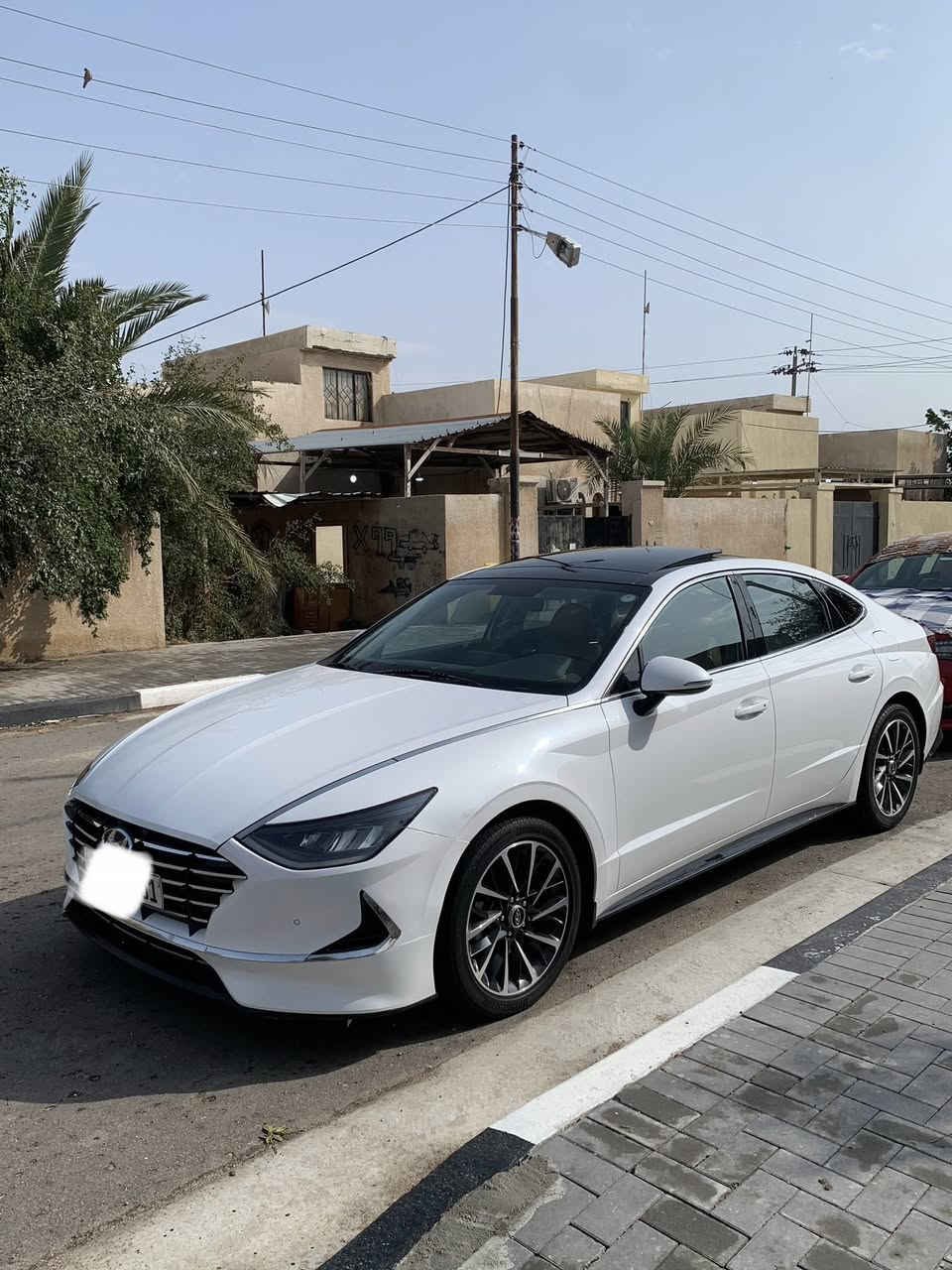 سلام عليكم سوناتا 2023 خليجي اصل ( كتابه عربي ) سياره كفاله ماشيه55  km فول مواصفات بانوراما بردات خلفيه حساس مطر سايد بريك بصمه صندوق ذكي 
ترحيب عند الاقتراب كامرا خلفيه شاحن وايرلس دواخل عسلي تشغيل عن بعد 
شاشه كار بلي شاشه تبريد مري شفط 5انظمه قياده ويل 18مكينه ٢٥٠٠  Mpi حساسات خلفيه واماميه تخم تايرات قبل كم يوم وشرط ياباني اصلي 
ملاحظة 🛑
بيه كارت كد شبر بلبنيد وبارد كد شبر  وشوي بلجاملغ الخلفي اثر شخط  بدون ضربه بدون تعديل
سياره على وضع الشركه ومي الشركه بيها
السياره رقم شمالي دهوك راعيه ب بغداد وسنويه ل 2028

مكاني بصره / 
السعر 200
رقمي ***********
