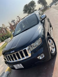 جيب موديل 2012 كفالة عامة رقم صاحب السيارة.        07707121172