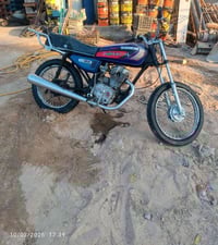 دراجه للبيع ماعوزه شي كااامله السعر 175. 07803065166   او وتساب