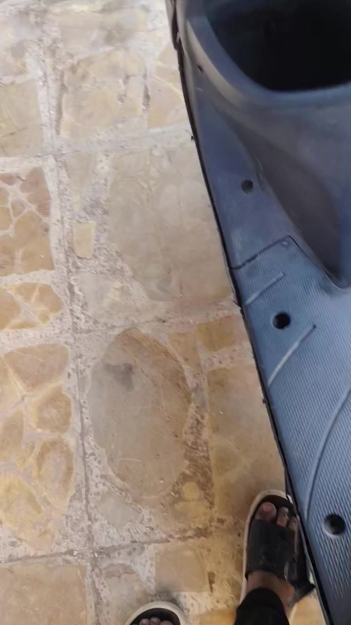 دراجه منغولي ام سله مفتوحة مره وحده شرط ناعمه ماتنسمع كفرات بلاد كله بلاد تايرات زوج  هورن لايت بكلايت اشاير كامله سلف نكره سعر 320وبيه مجال اطويريج  ***********
